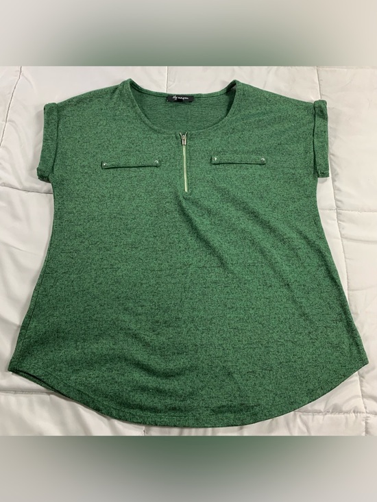 Lily Morgan Tops - Preloved Lily Morgan tshirt size L